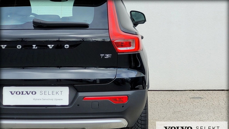 Volvo XC 40 cena 119888 przebieg: 42460, rok produkcji 2019 z Barczewo małe 352